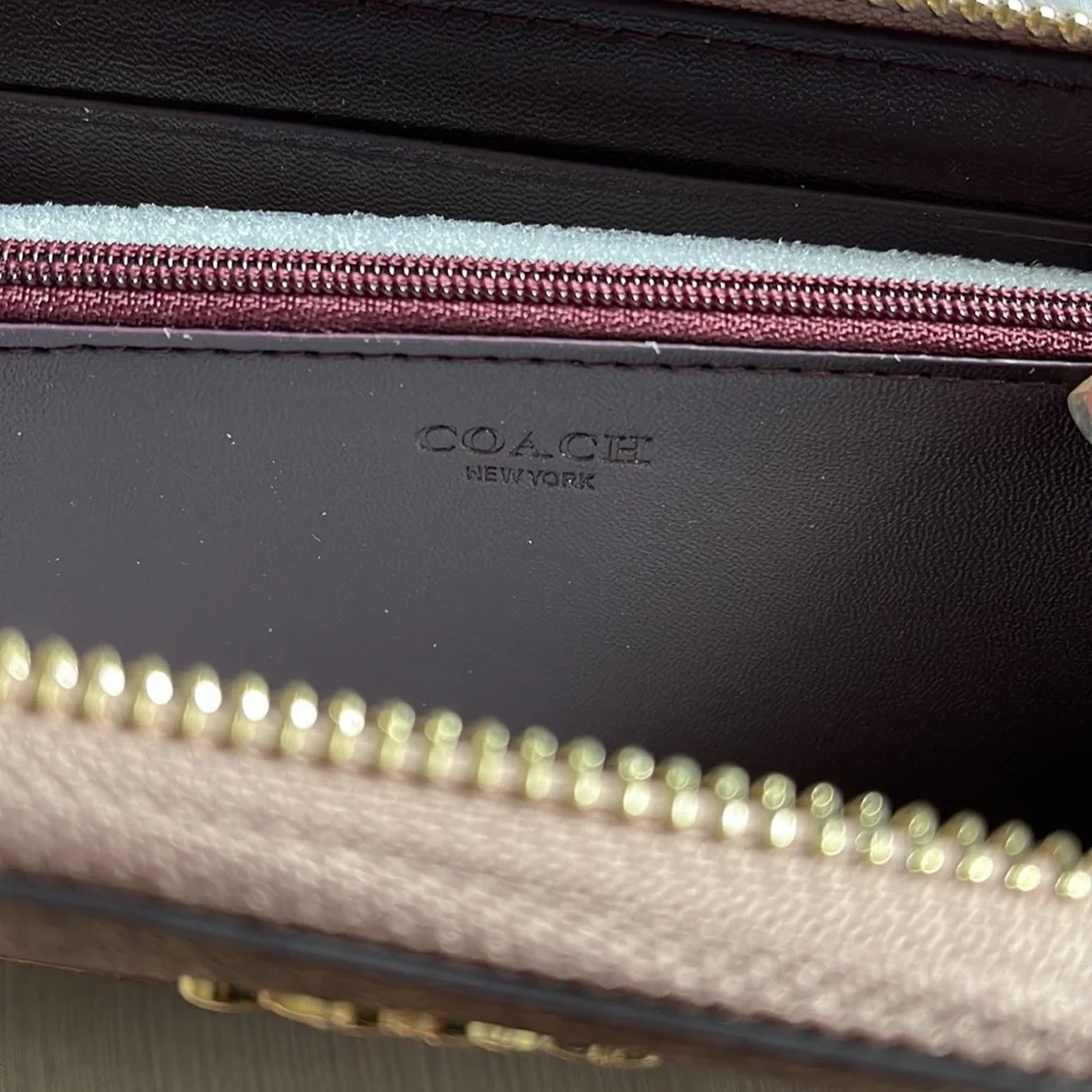 COACH Accordion Zip Wallet Signature Canvas With Heart Floral Print